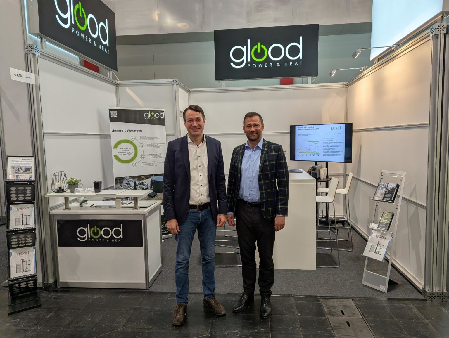Mamun Adeili und Martin Rechl am Messestand auf der HeatExpo